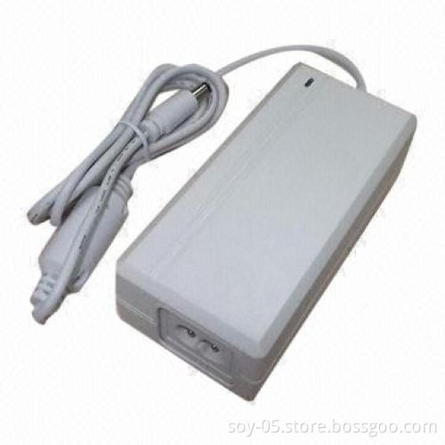 AC/DC desktop adapter with built-in OCP, SCP